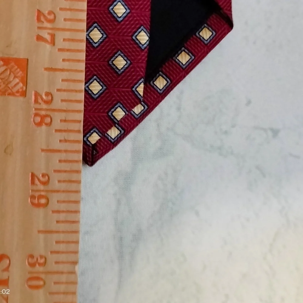 Park Avenue by Warner Geometric Patterned Tie Necktie Red Yellow Square Woven